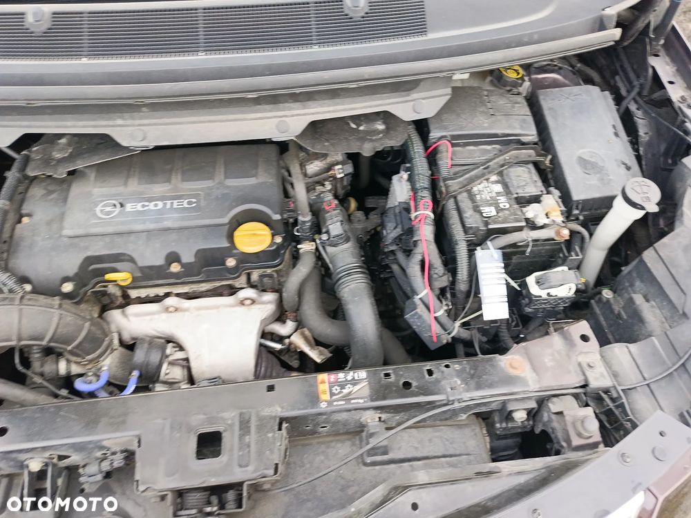 Opel Zafira 1.4 T Cosmo EcoFLEX S&S EU6 - 20
