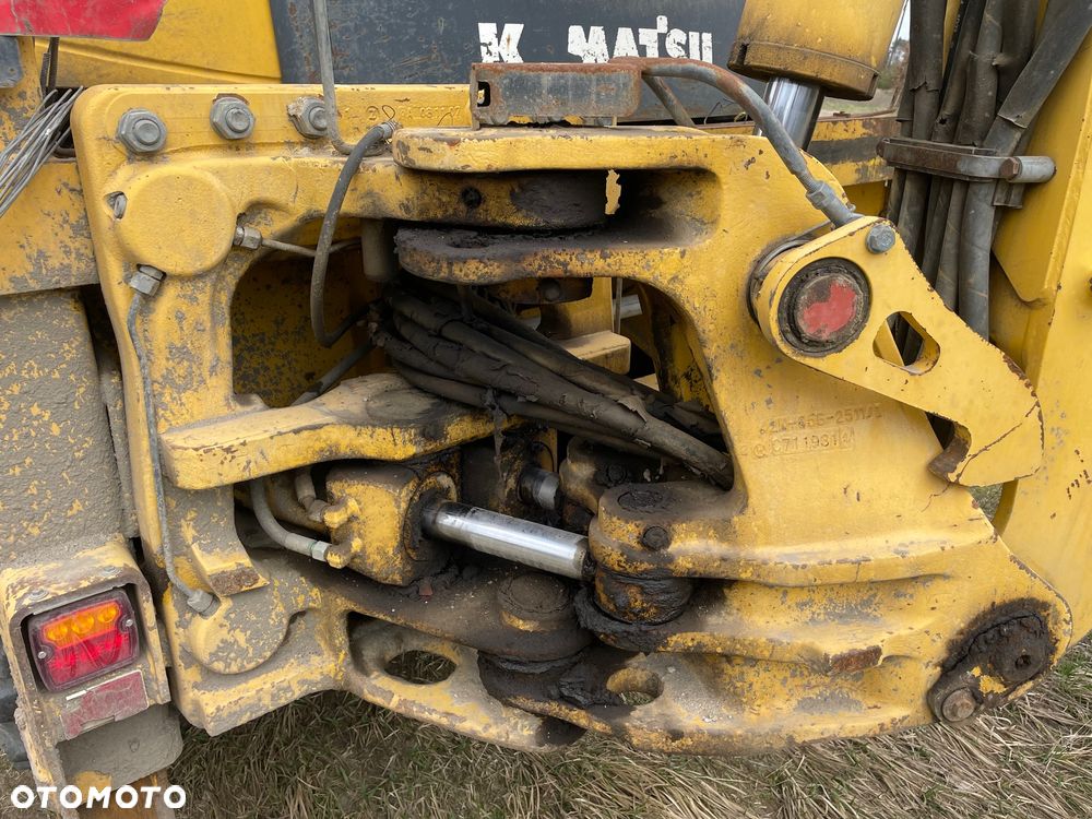 Komatsu WB97S-5E0 - 9