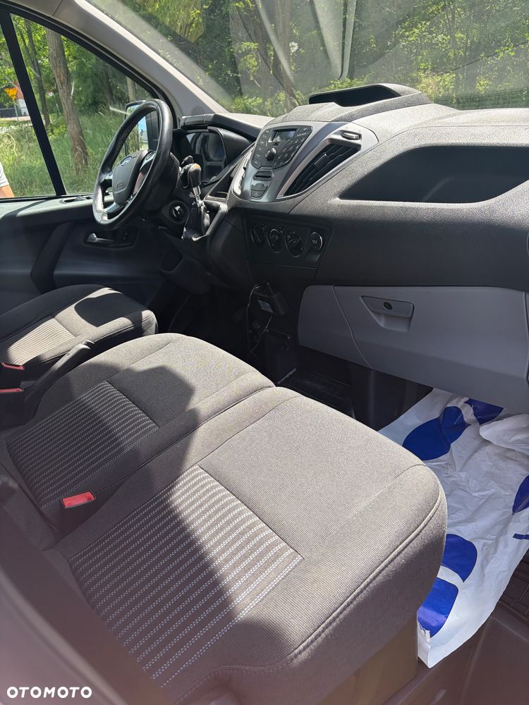 Ford TRANSIT CUSTOM - 8