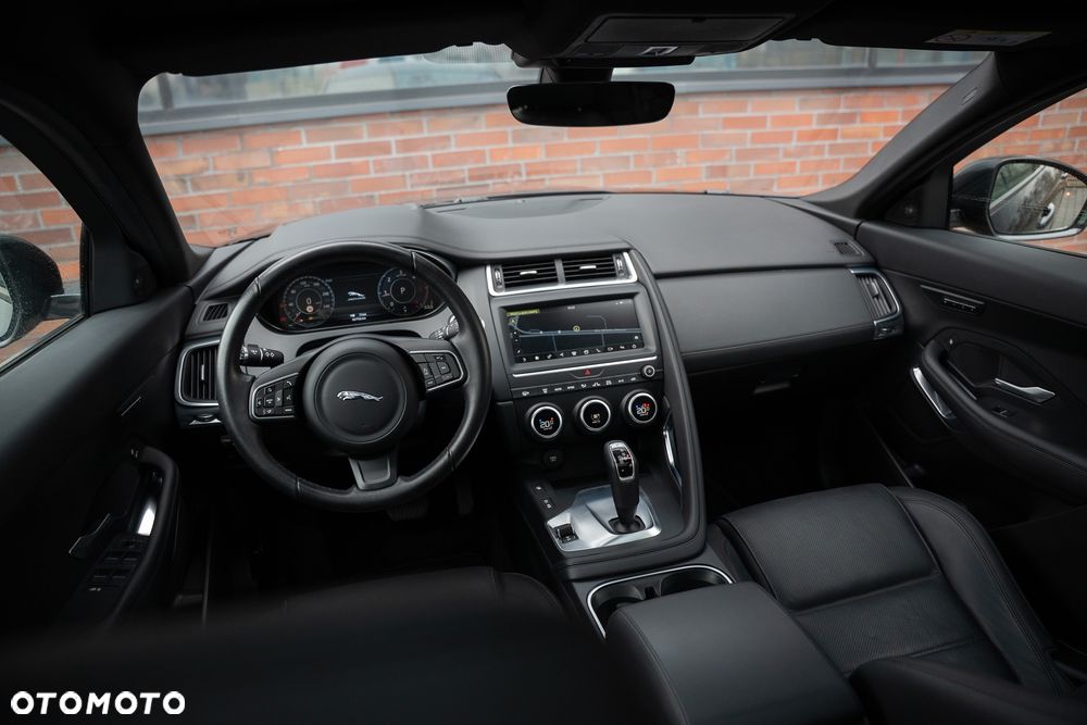 Jaguar E-Pace D150 AWD HSE - 26