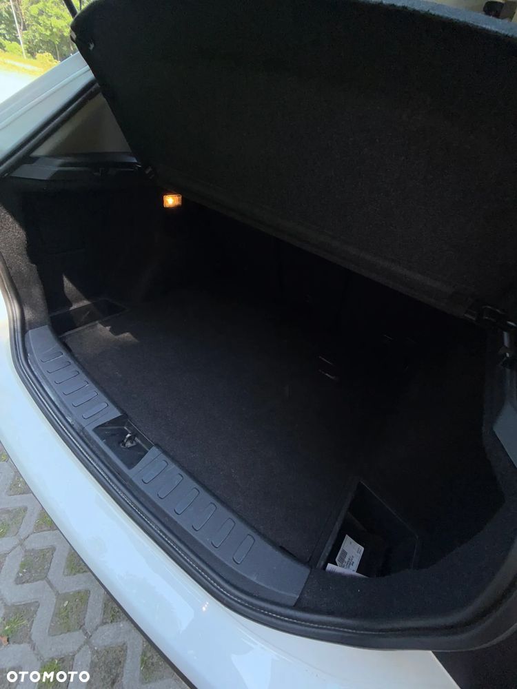 BMW X1 sDrive18d - 8