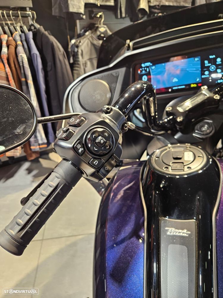 Harley-Davidson Road Road Glide - 7