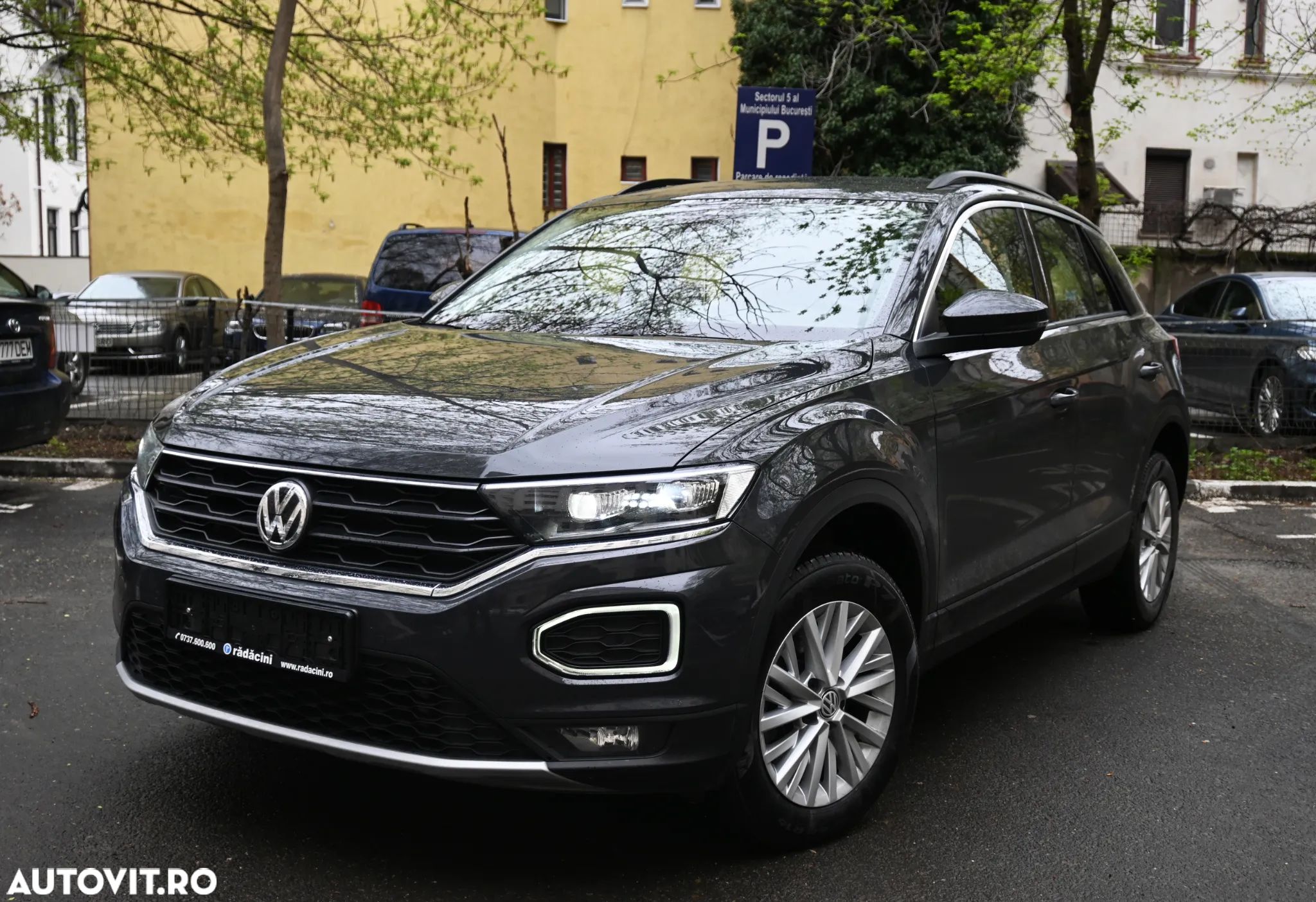 Volkswagen T-ROC - 1