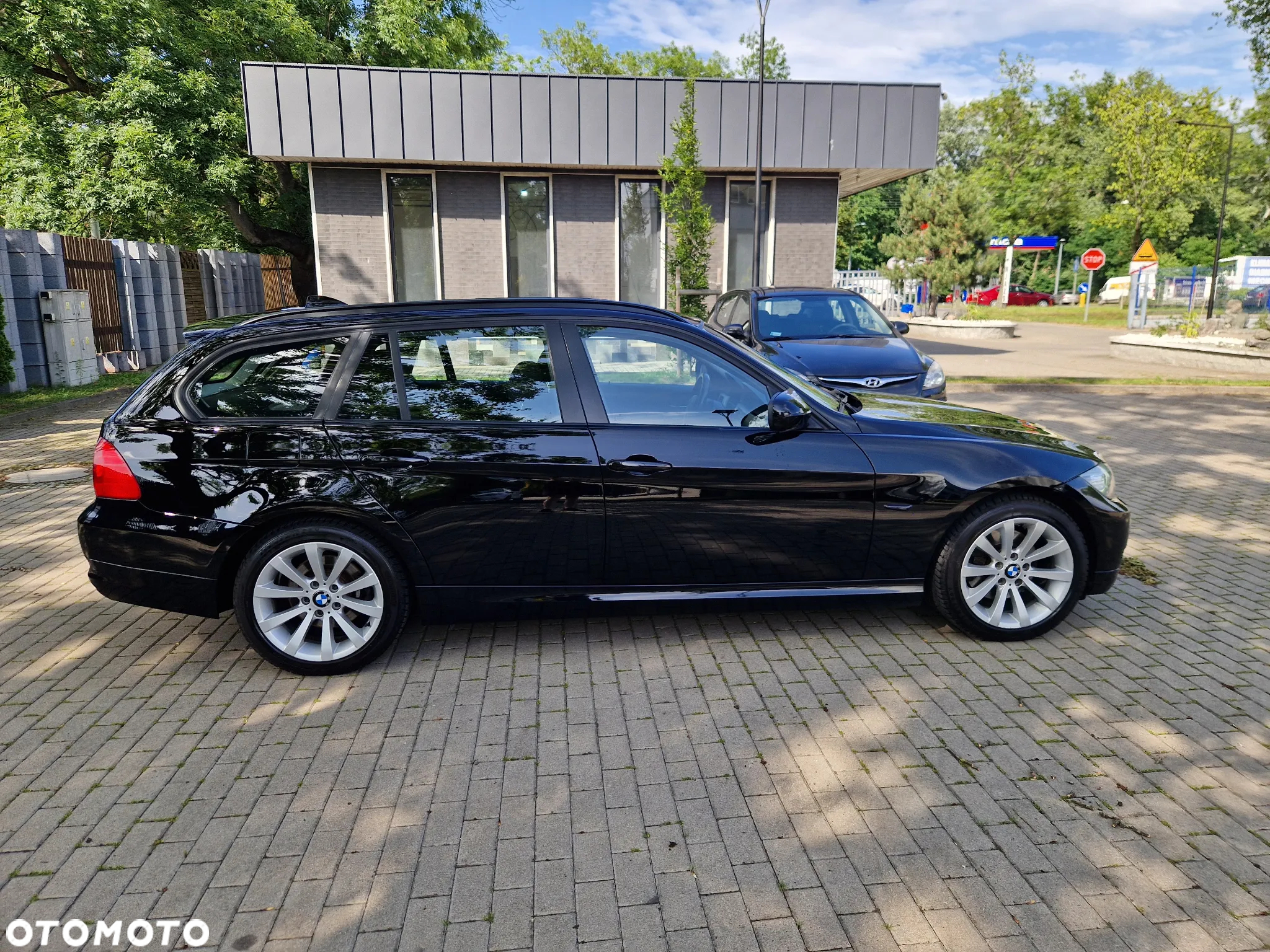 BMW Seria 3 320d Efficient Dynamics Sport Line shadow - 4