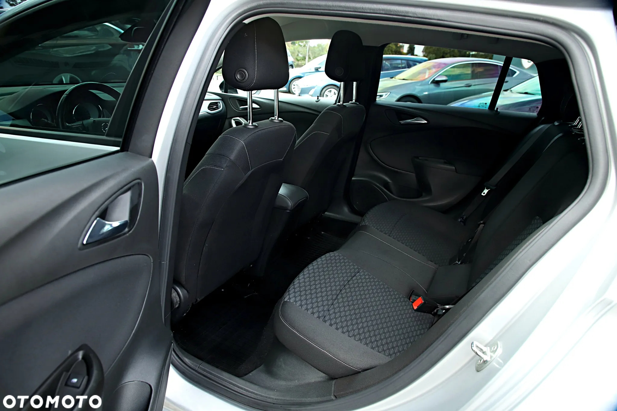 Opel Astra V 1.5 CDTI Edition S&S - 19