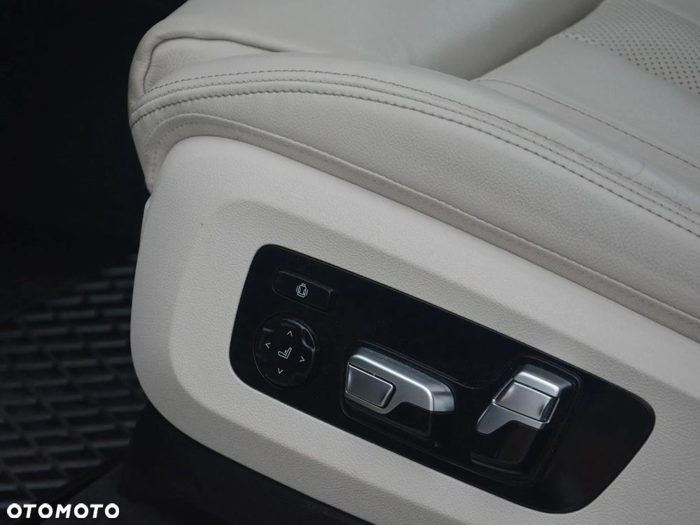 BMW X5 xDrive25d - 11
