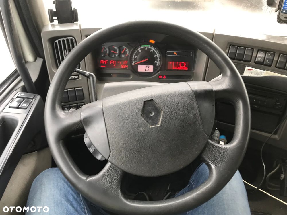 Renault Premium - 7