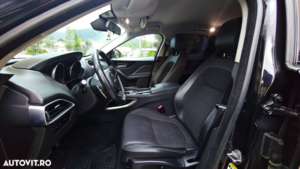 Jaguar F-Pace 25d AWD R-Sport - 15