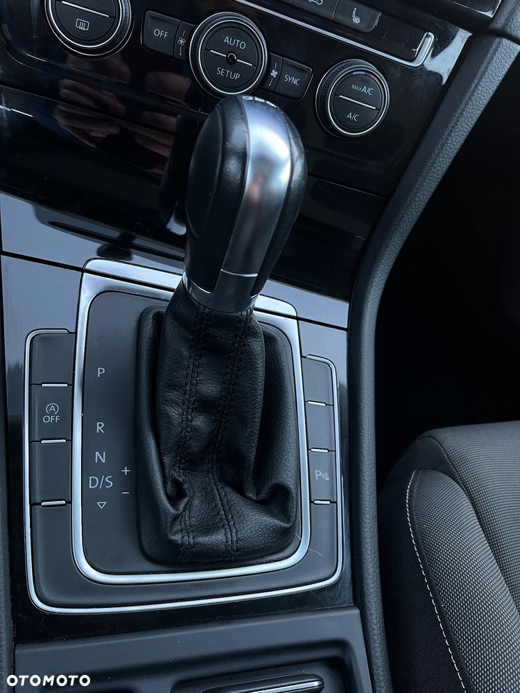 Volkswagen Golf 1.4 TSI BlueMotion Technology DSG Highline - 12