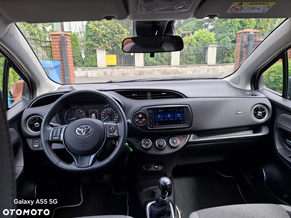 Toyota Yaris 1.5 Premium - 18