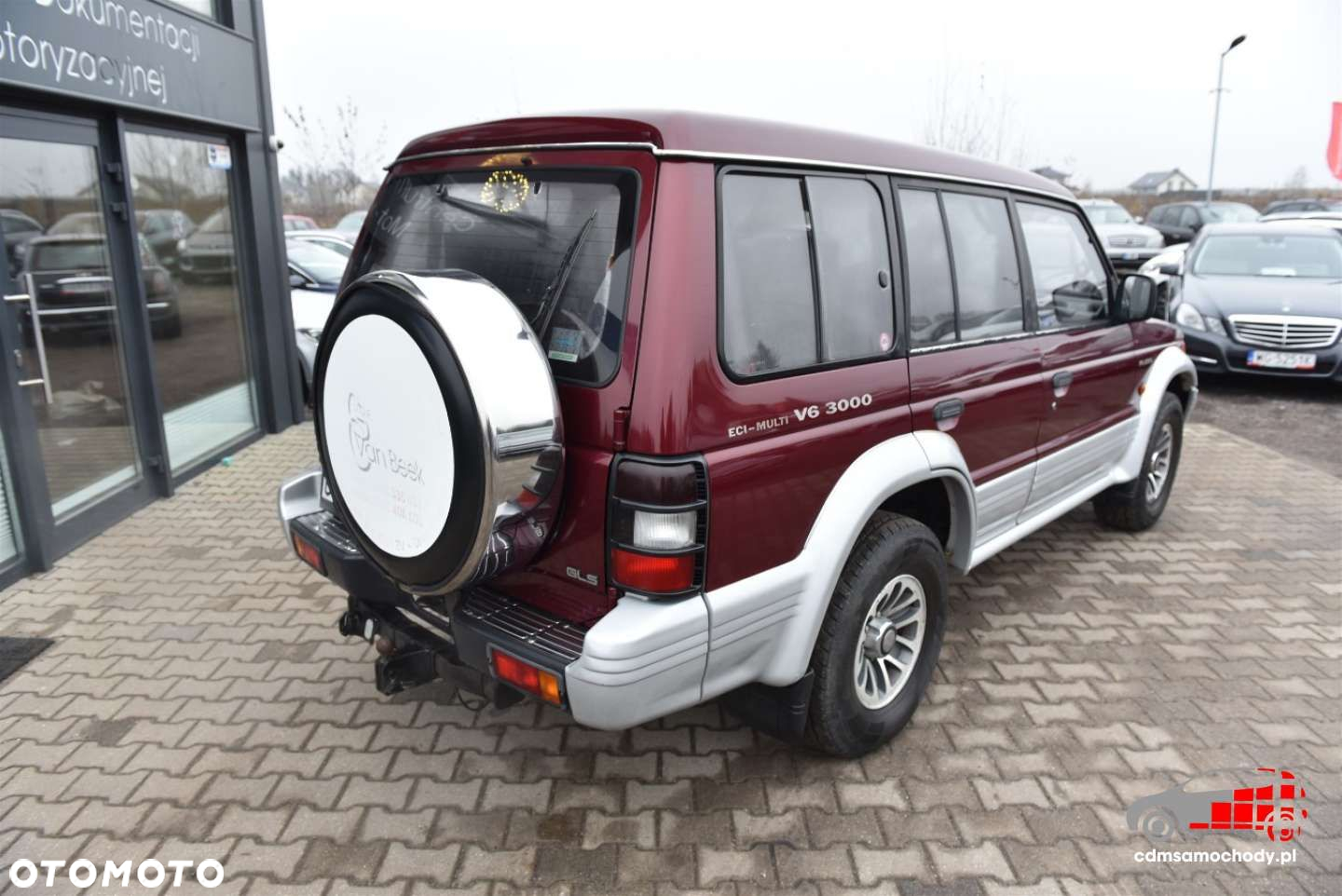 Mitsubishi Pajero - 10
