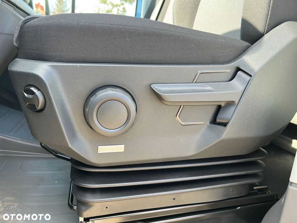 Volkswagen Crafter 35 Brygadówka/Fugron/AUTOMAT/L4H3, 2.0BiTDI 177KM, 4490mm, Wysoki dach, r.o. 4490 - 38
