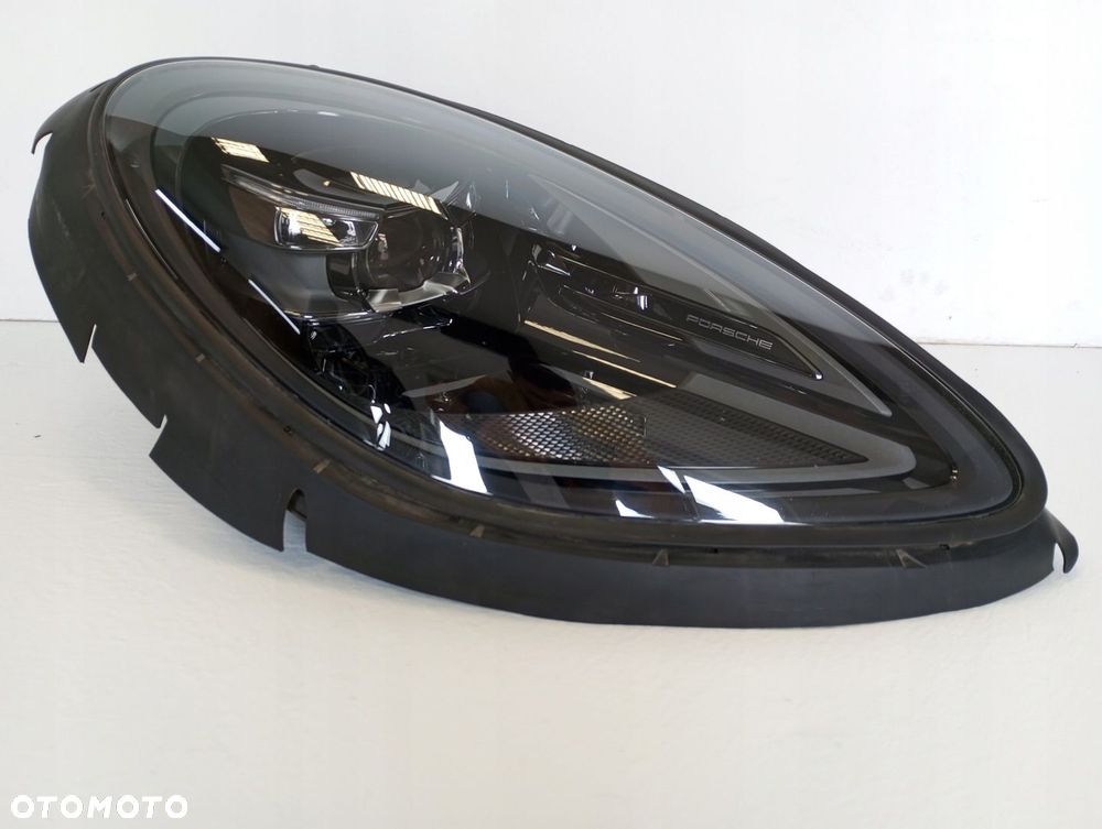 LAMPA PRAWA PORSCHE MACAN LIFT 23R 95B941016L MATRIX - 2