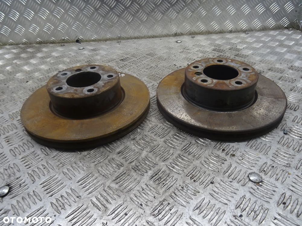 BMW E87 04-07 2.0B TARCZE HAMULCOWE PRZÓD PRZEDNIE - 2