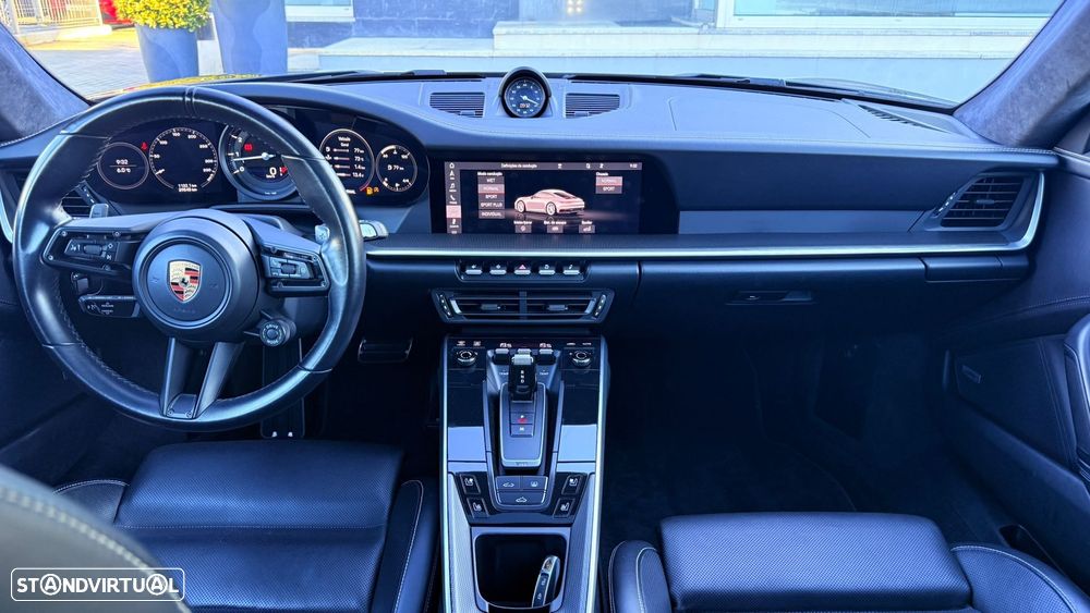 Porsche 911 (992) Carrera 4S PDK - 20