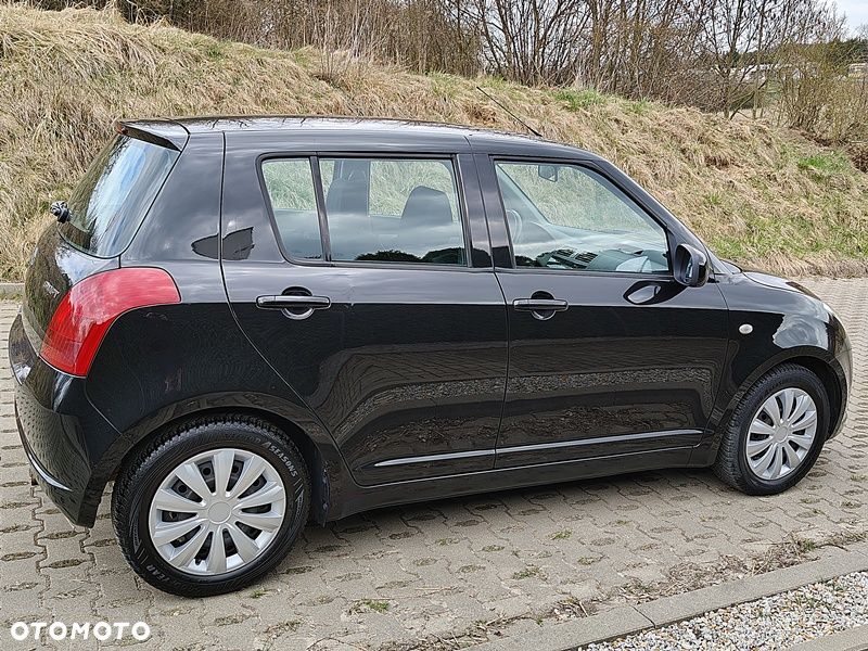 Suzuki Swift 1.3 Comfort - 28