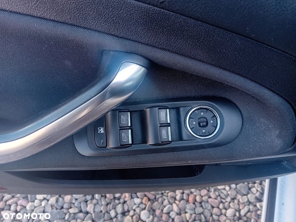Ford Mondeo SW - 13