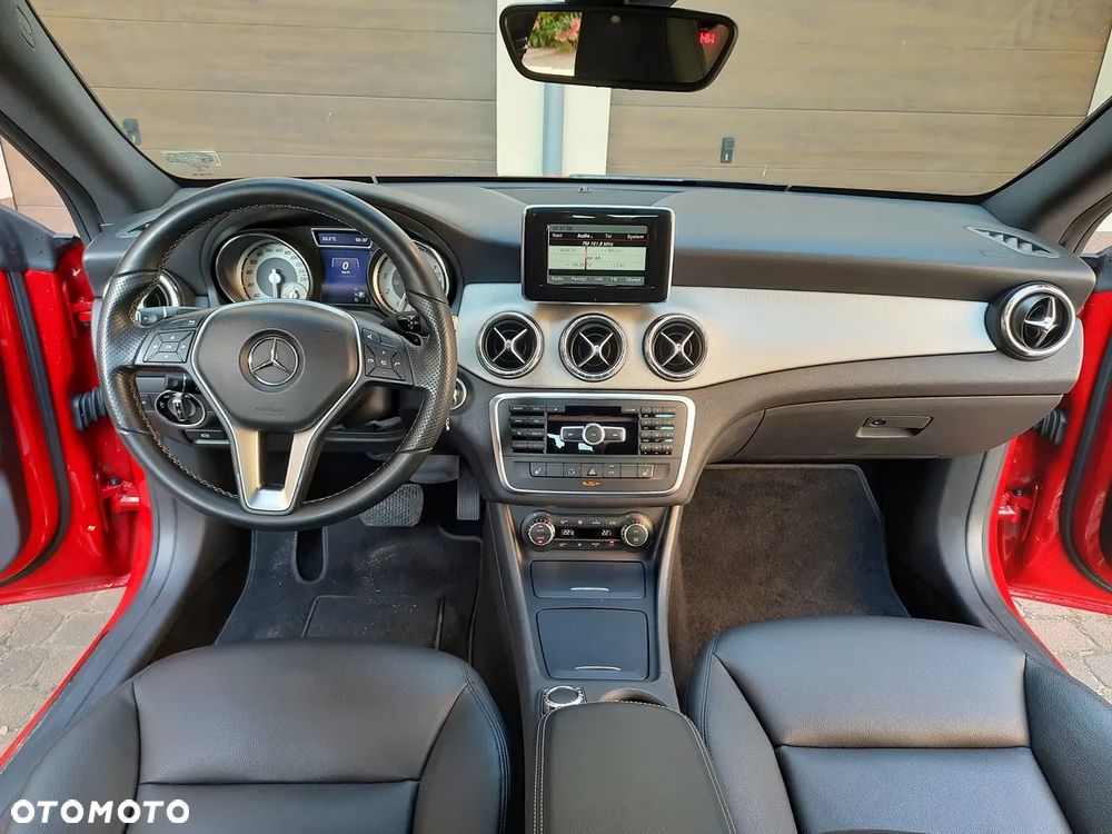 Mercedes-Benz CLA 250 7G-DCT Sport - 19