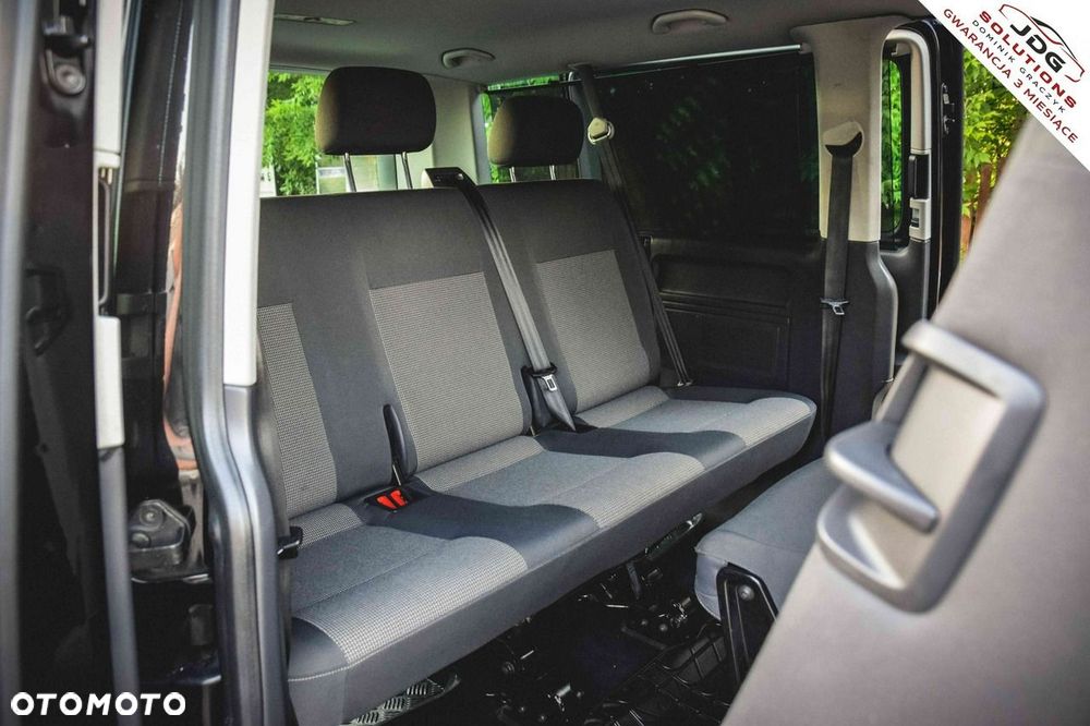 Volkswagen Caravelle - 28