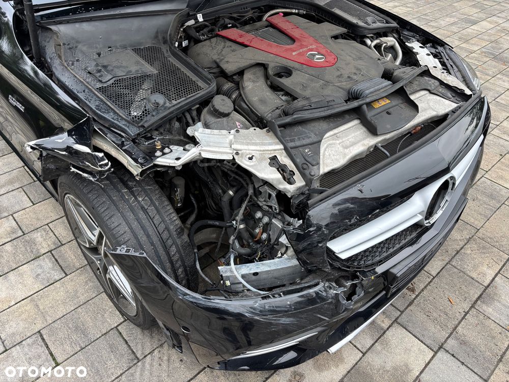 Mercedes-Benz Klasa C AMG 43 Coupe 4Matic AMG Speedshift TCT 9G - 39