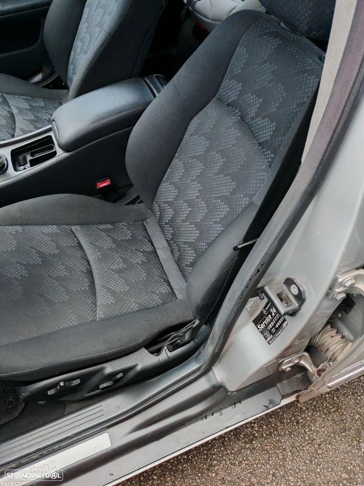 Mercedes-Benz C 220 T CDI Avantgarde - 8