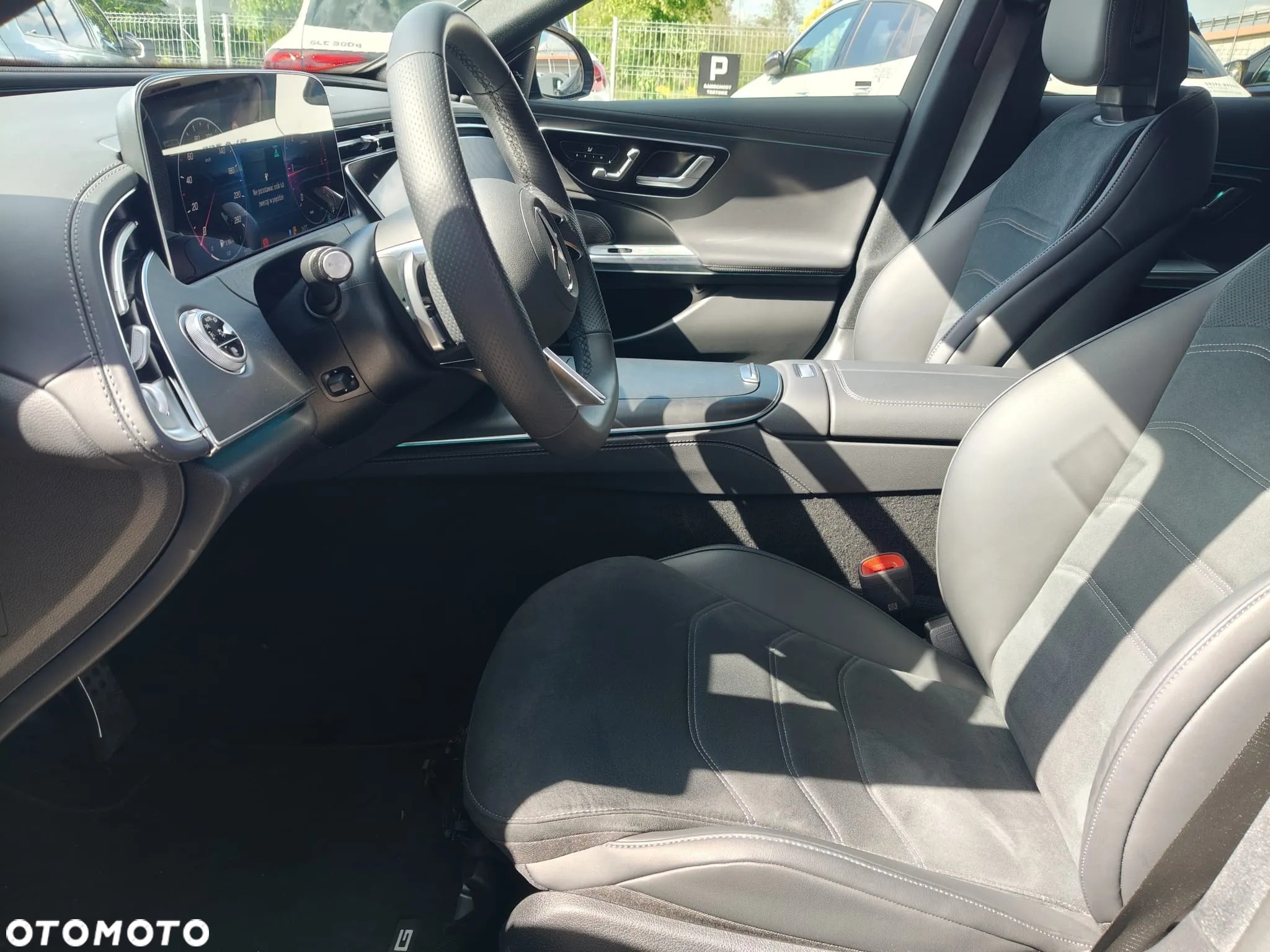 Mercedes-Benz Klasa E 220 d mHEV 4-Matic AMG 9G-Tronic - 14