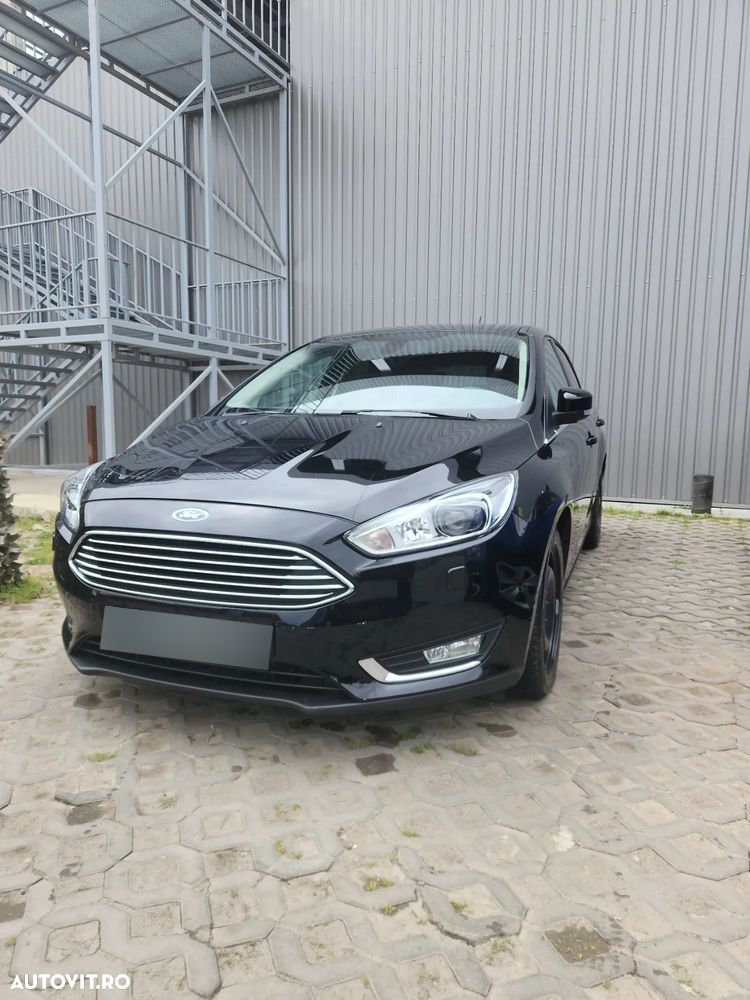 Ford Focus 1.5 Ecoboost Titanium - 1