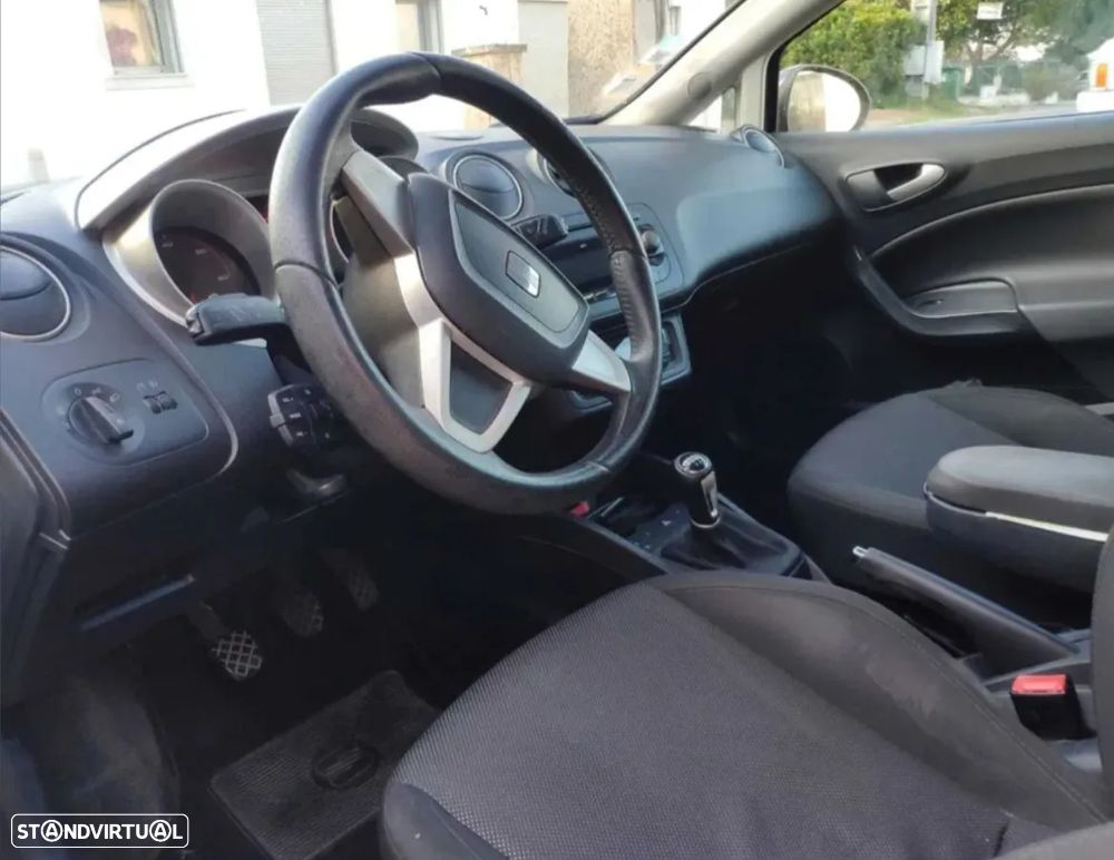SEAT Ibiza 1.6 TDI Sport DPF - 9