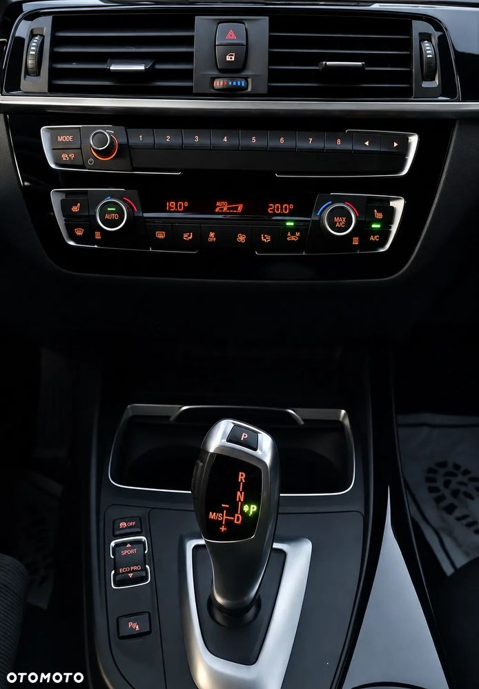 BMW Seria 1 - 13