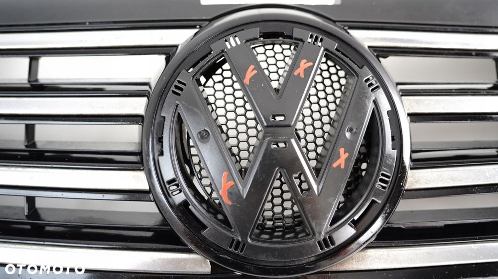 GRILL ATRAPA ZDERZAKA VW PASSAT B7 10-14R - 13