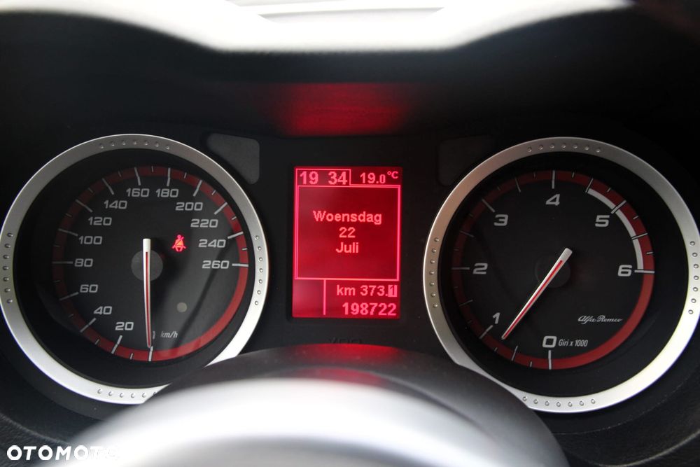 Alfa Romeo 159 1.9 JTDM 16V DPF ti - 16