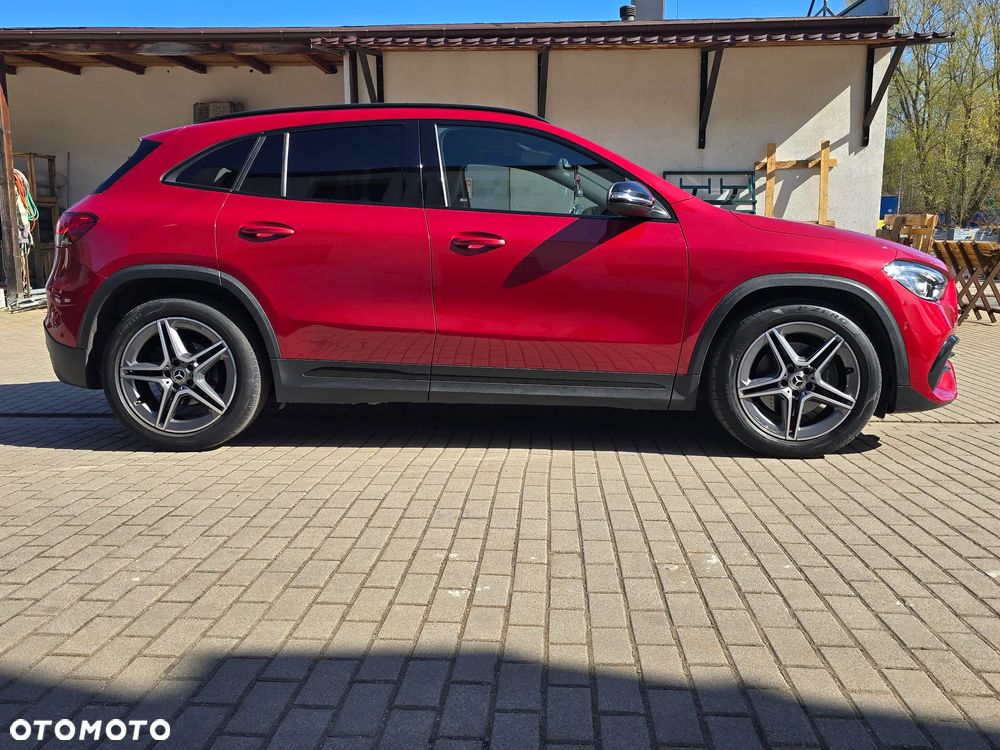 Mercedes-Benz GLA 200 AMG Line - 6