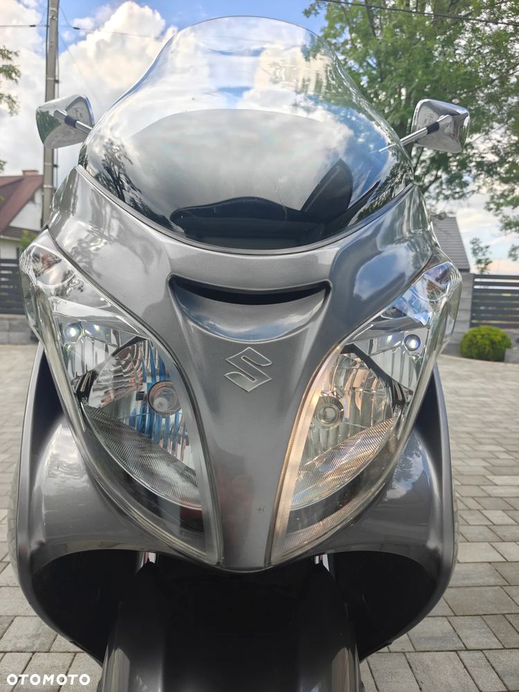 Suzuki Burgman - 13
