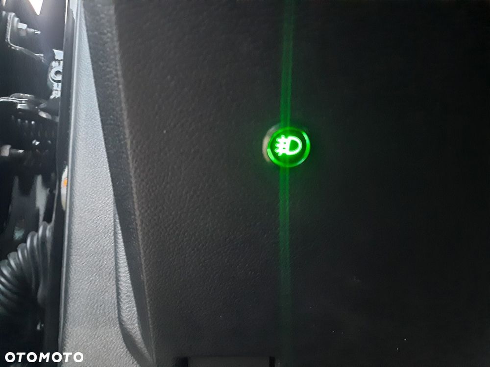 Dodge Challenger 3.6 SXT - 27