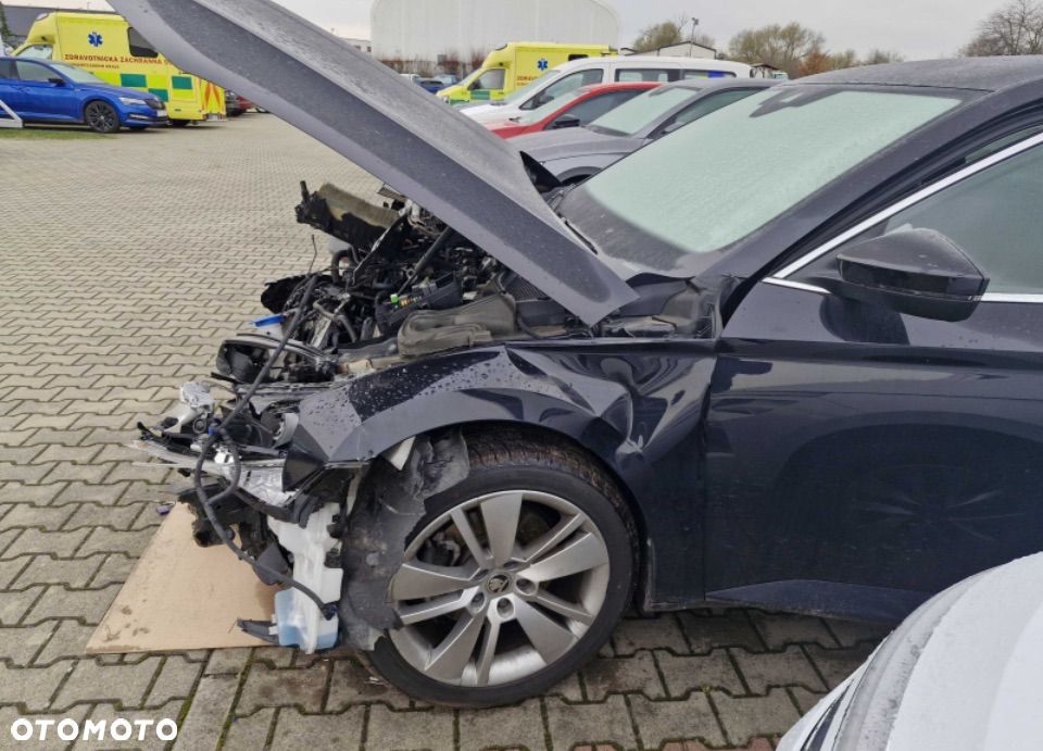 Skoda Superb 2.0 TSI DSG Ambition - 3