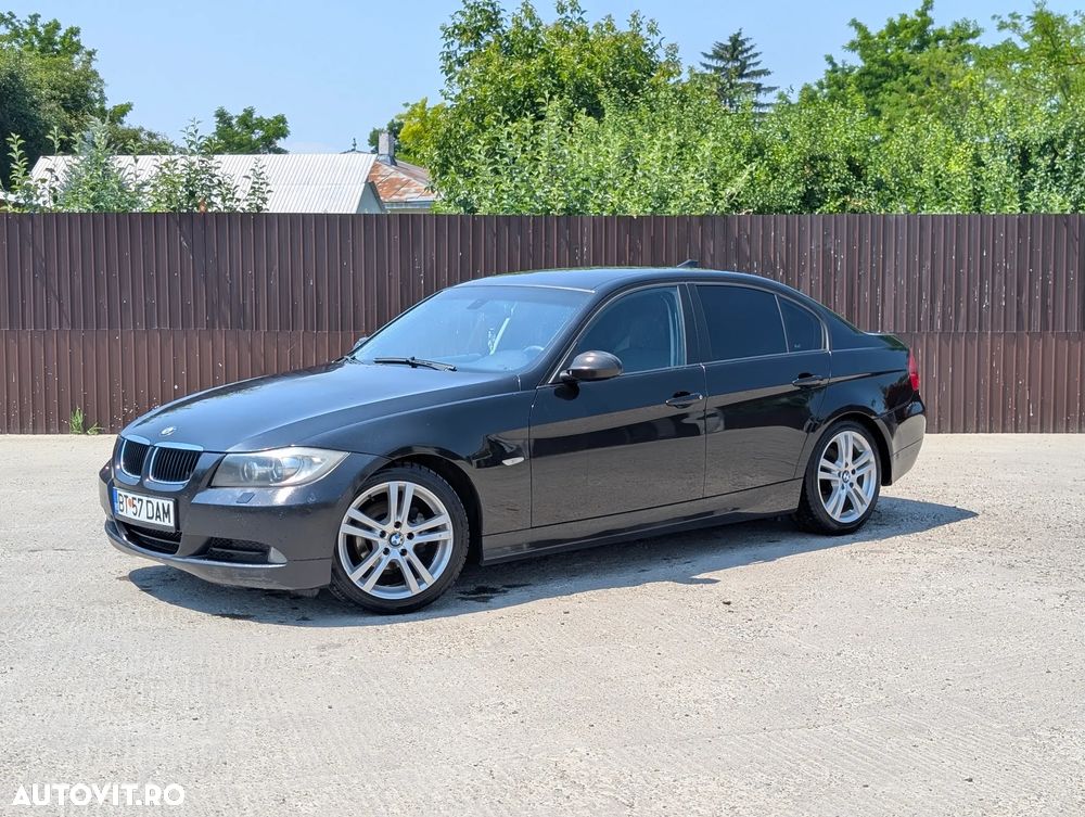 BMW Seria 3 320i - 1