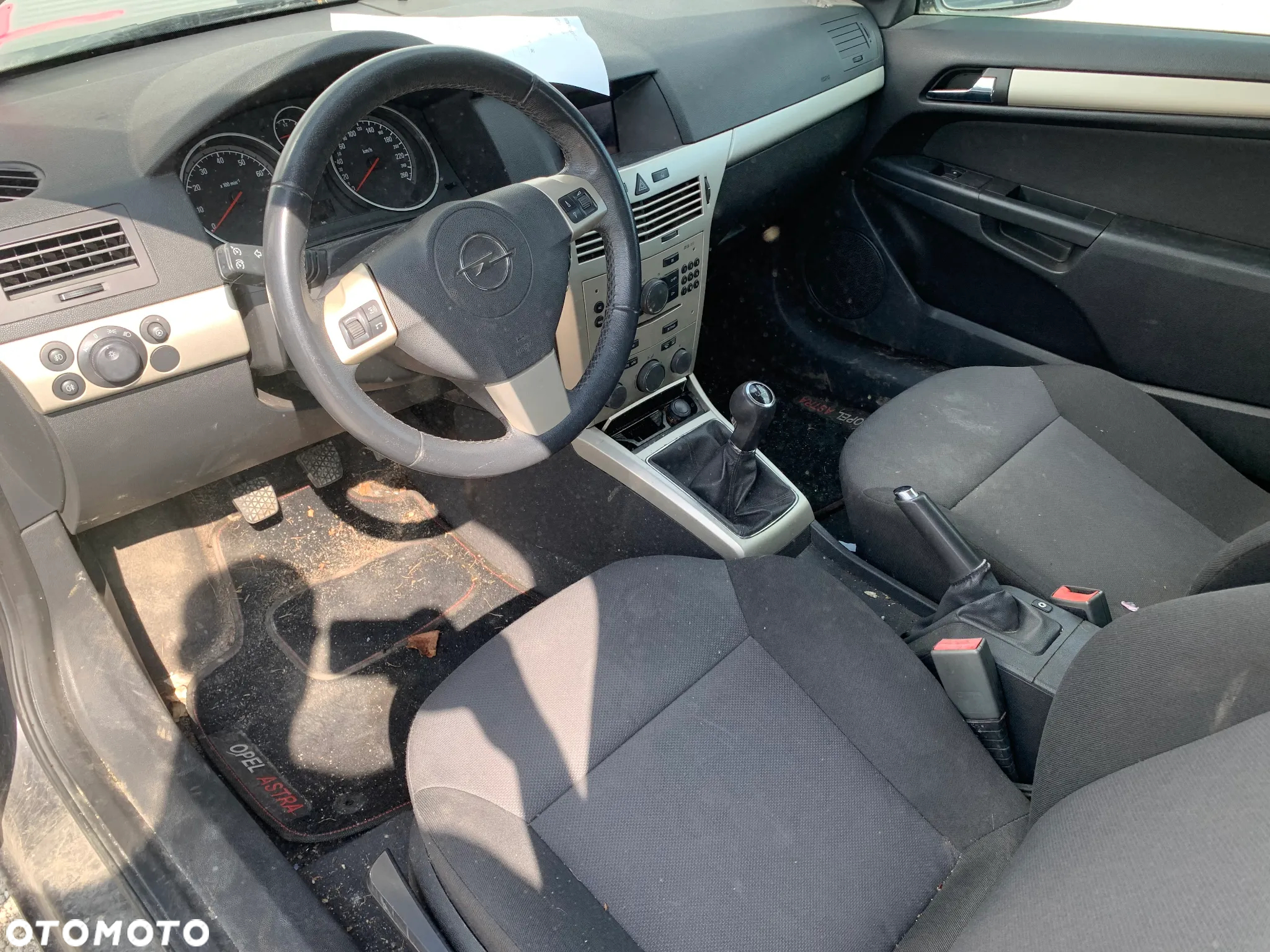 OPEL ASTRA GTC 2008 1.4 *SAMOCHÓD NA CZĘŚCI* 1085 MASKA LAMPA DRZWI LUSTERKO ZDERZAK GRILL BŁOTNIK KLAPA BELKA PRAWE LEWE PRZÓD TYŁ - 5