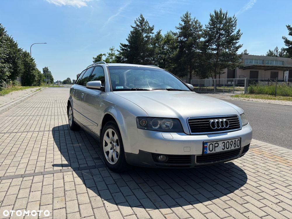 Audi A4 Avant - 1