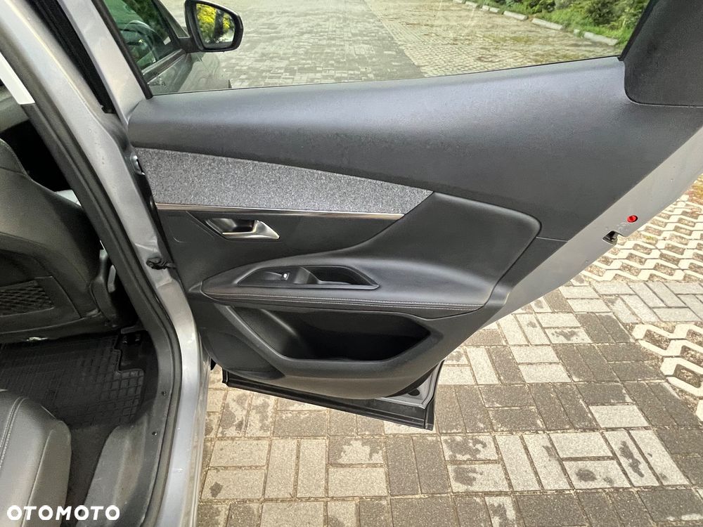 Peugeot 3008 BlueHDi 180 Stop & Start EAT8 Allure - 30