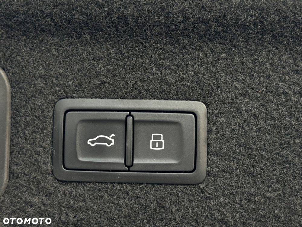 Audi A8 3.0 TDI ultra DPF quattro tiptronic - 36