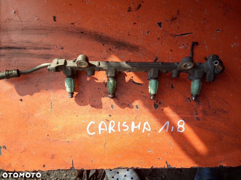 MITSUBISHI CARISMA 1,8 16V listwa wtryskowa 4G93 - 1