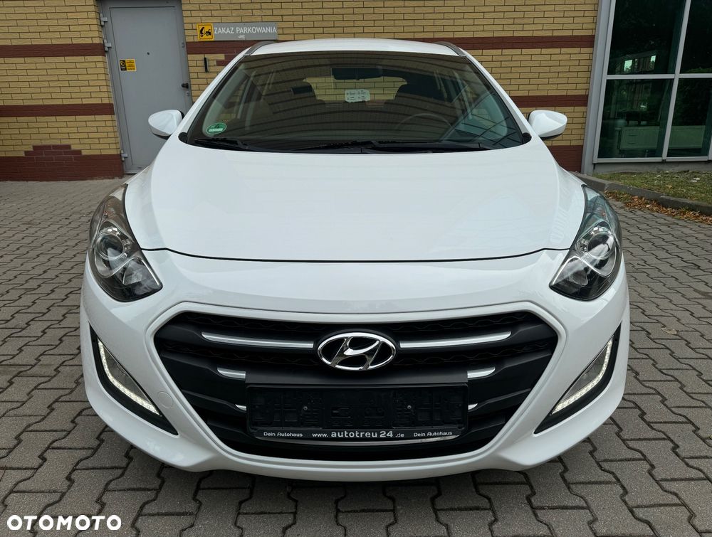 Hyundai i30 i30cw 1.6 CRDi Trend - 16