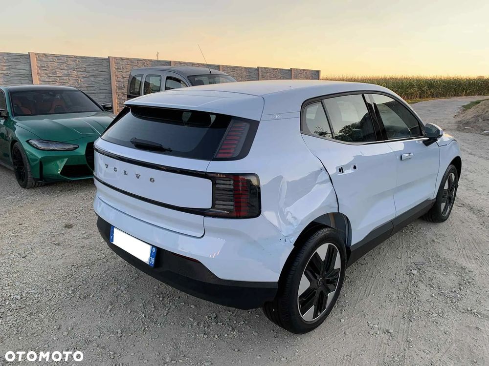 Volvo EX30 Single Motor RWD Plus - 6