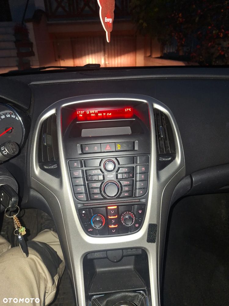 Opel Astra - 18