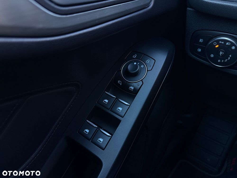 Ford Focus 1.5 EcoBlue Titanium X - 12