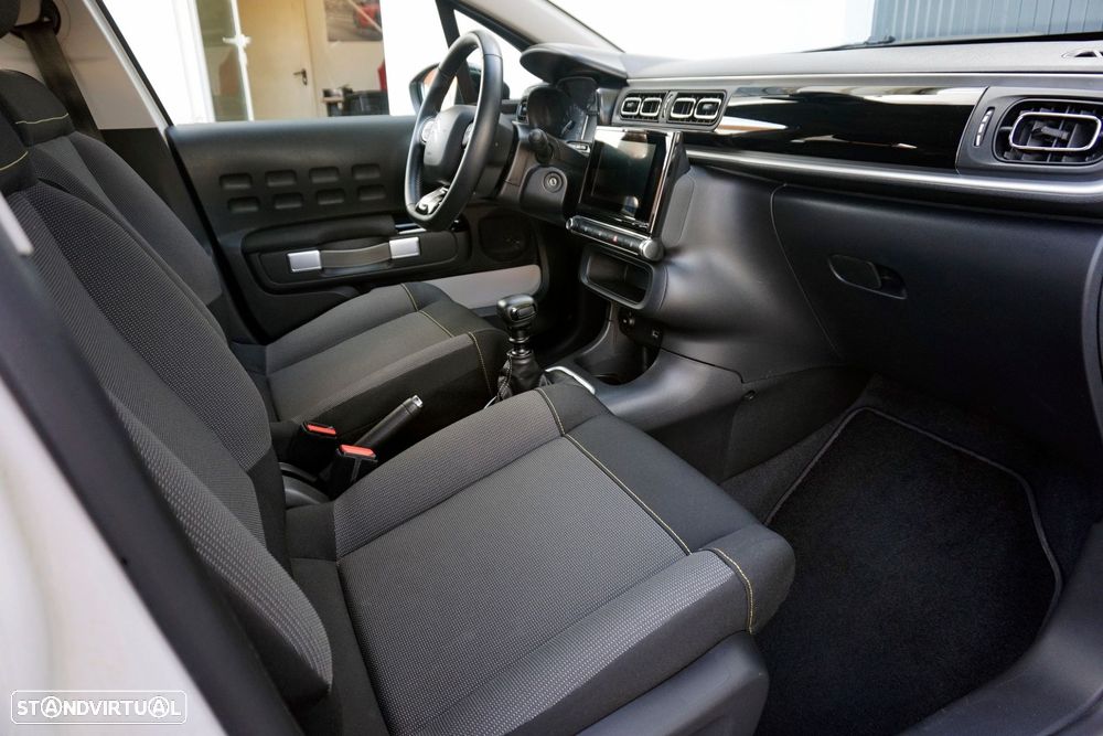 Citroën C3 1.2 PureTech Shine - 6