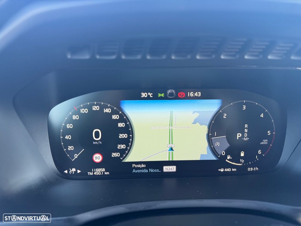 Volvo XC 90 2.0 B5 Inscription AWD - 9
