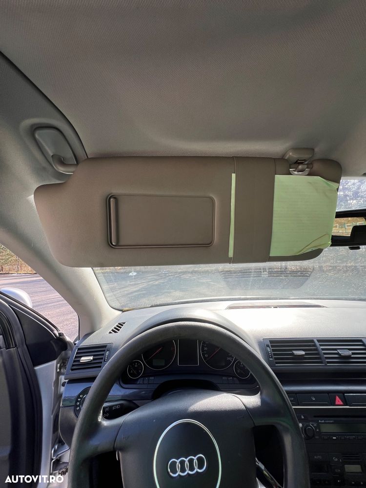 Audi A4 1.9 TDI Avant - 12
