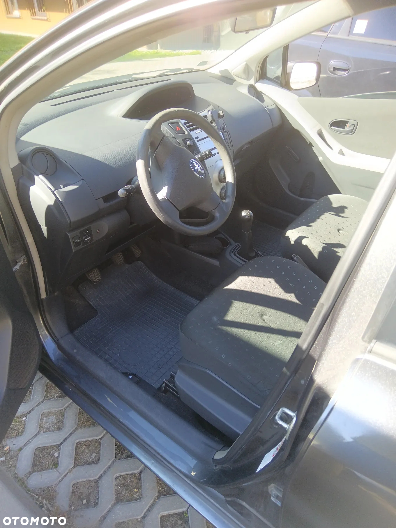 Toyota Yaris 1.3 Luna - 11