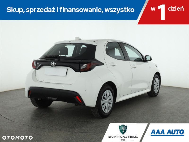 Toyota Yaris - 6